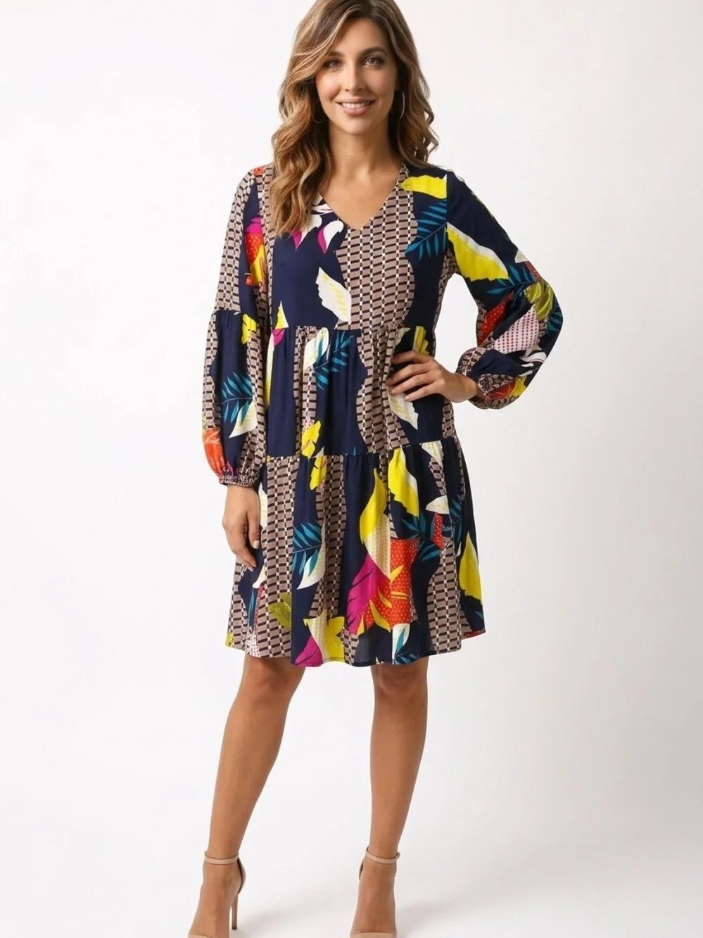 UNBRANDED | V-Neck Floral Tiered Mini Dress in Navy Blue Women’s Size Medium